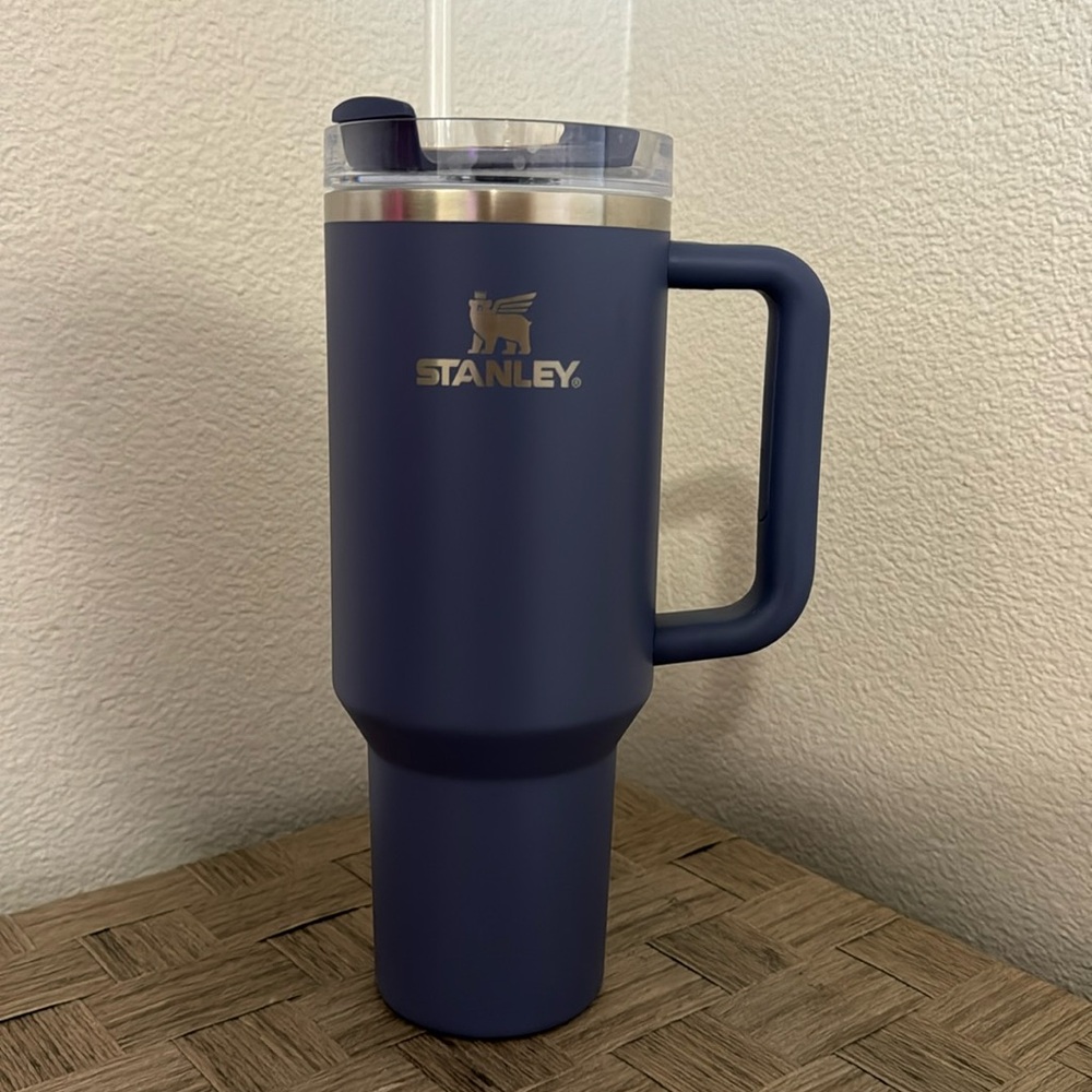 40 oz Stanley Twilight color